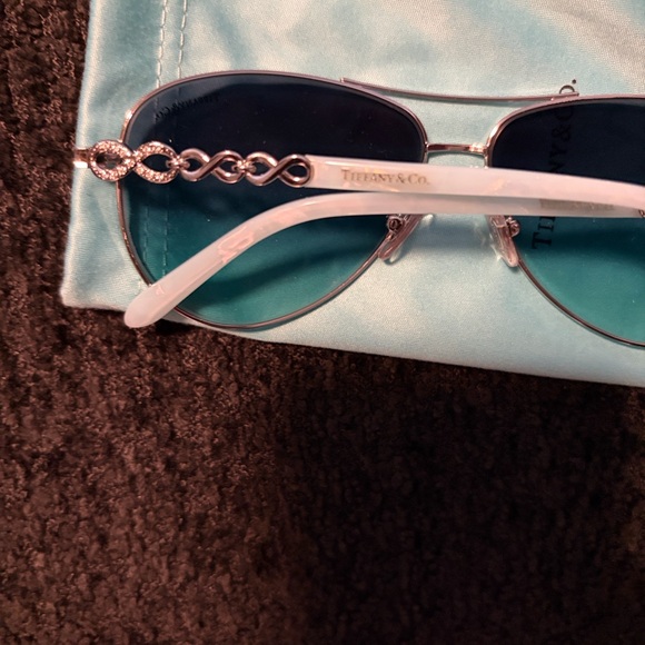 NIB✅ Tiffany & Co. Teal Aviator Sunglasses - Picture 3 of 10